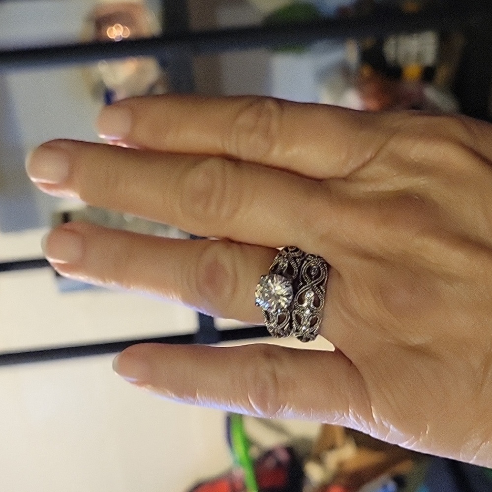 Size 8 NWOT High Quality C.Z.Solitaire W/ Matching Wedding Band, Beautiful